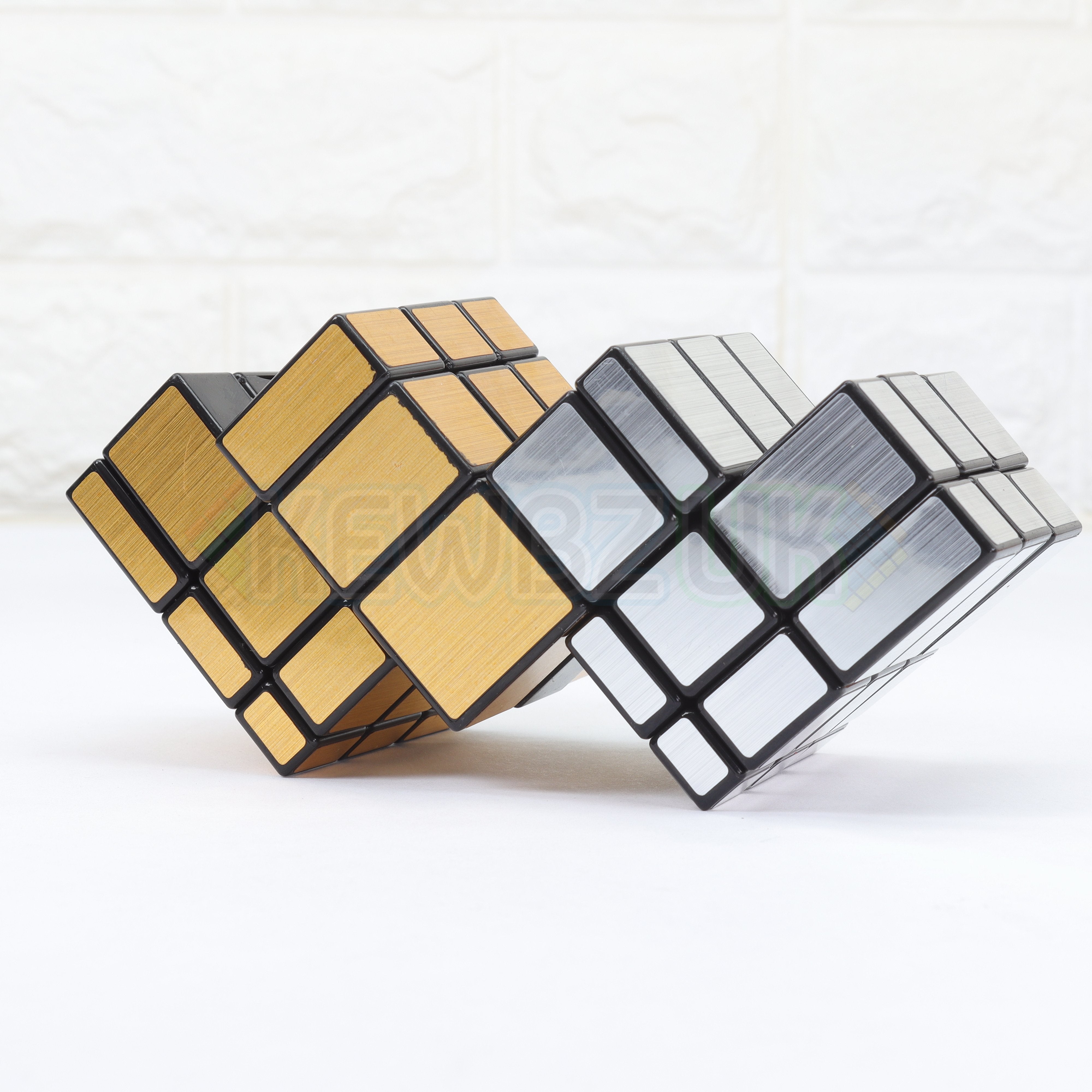 Calvin's Mirror Double Cube (Gold)