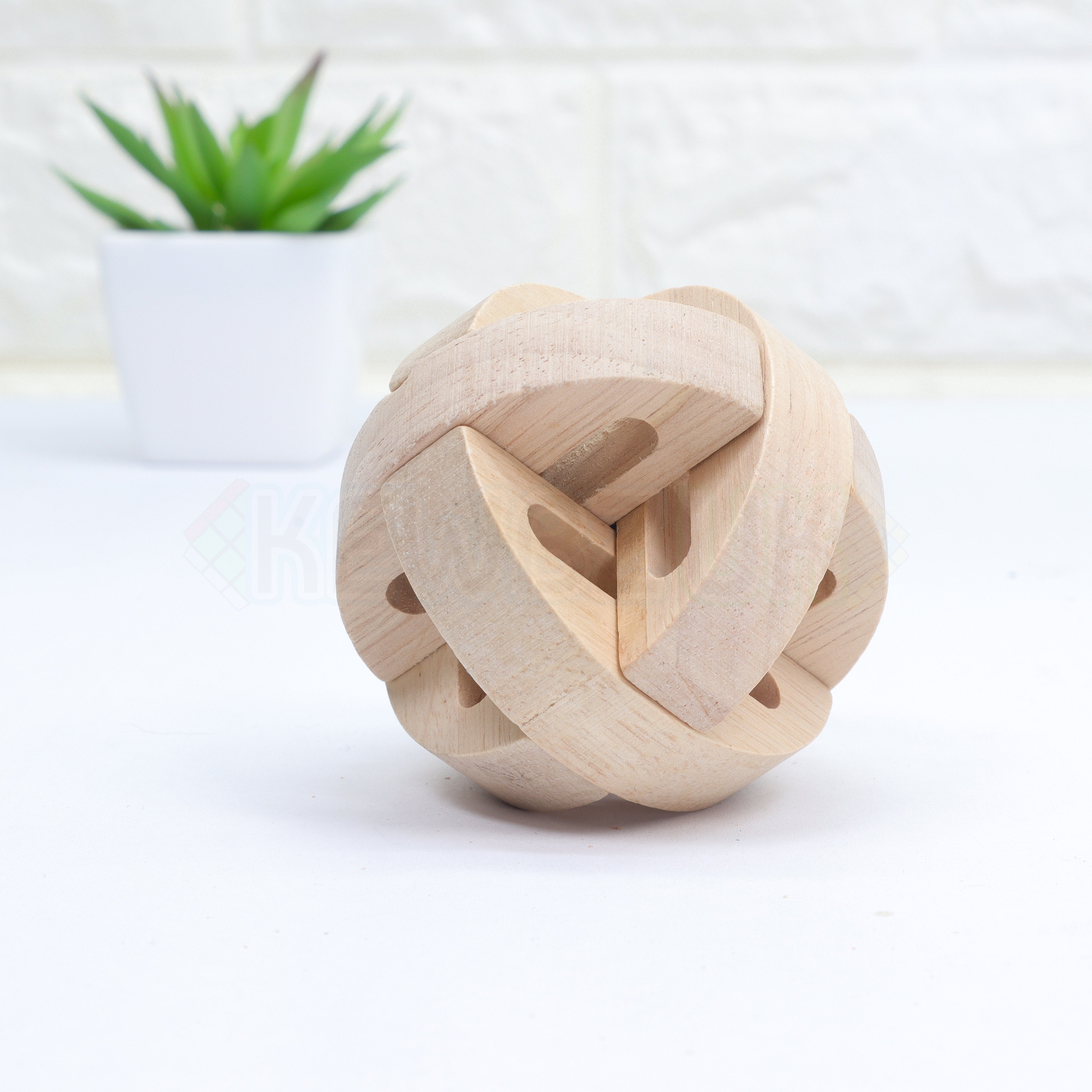 Wooden Kongming - Ball